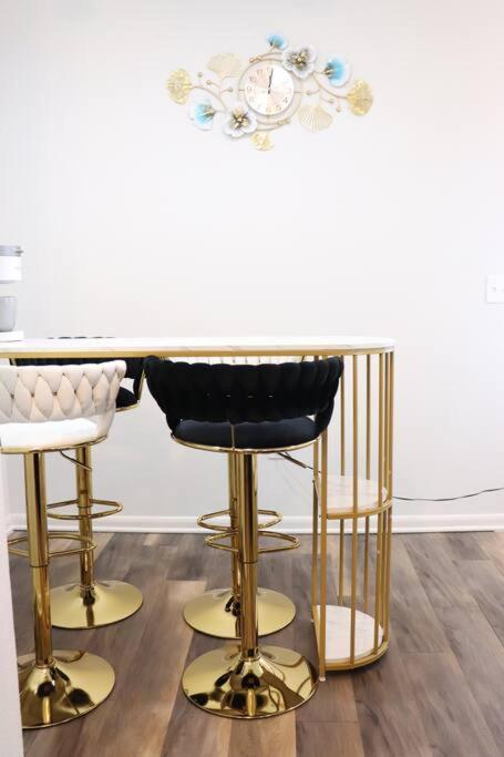Blessed Home For Blessed Guests Austin Exteriör bild